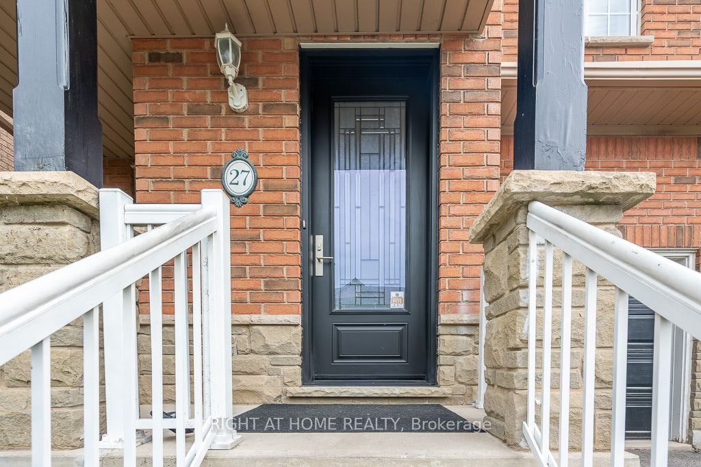 27 Panorama Way, Hamilton, ON, L8E 6C6 - 3
