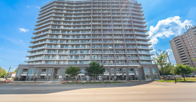 1608-2782 Barton Street E, Hamilton, ON, L8E 0L3