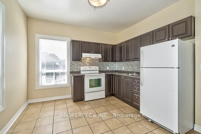 2-340 Cannon Street E, Hamilton, ON, L8L 2B9 - 4