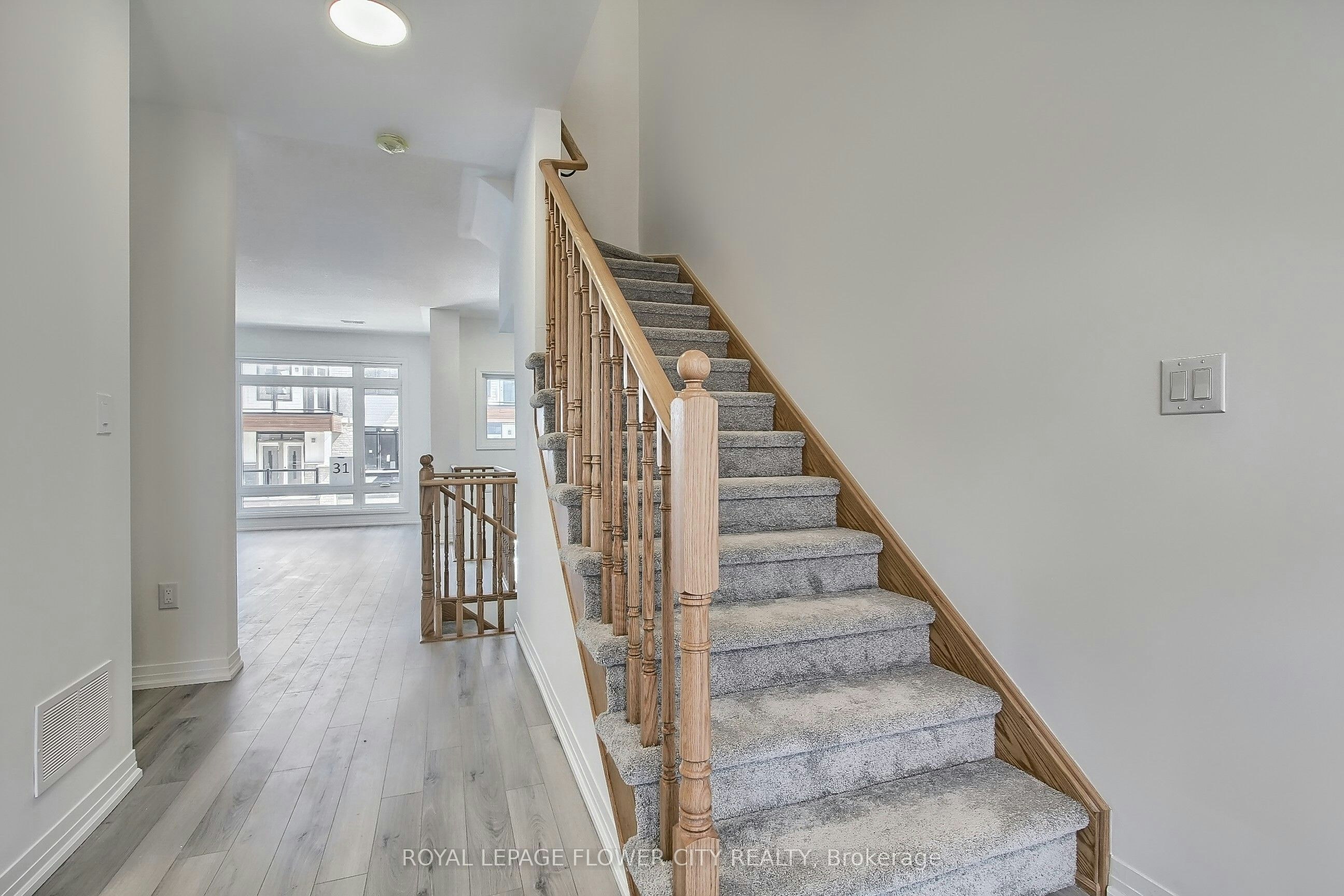 33 Sidney Rose Common N/A, St. Catharines, ON, L2T 0B3 - 11