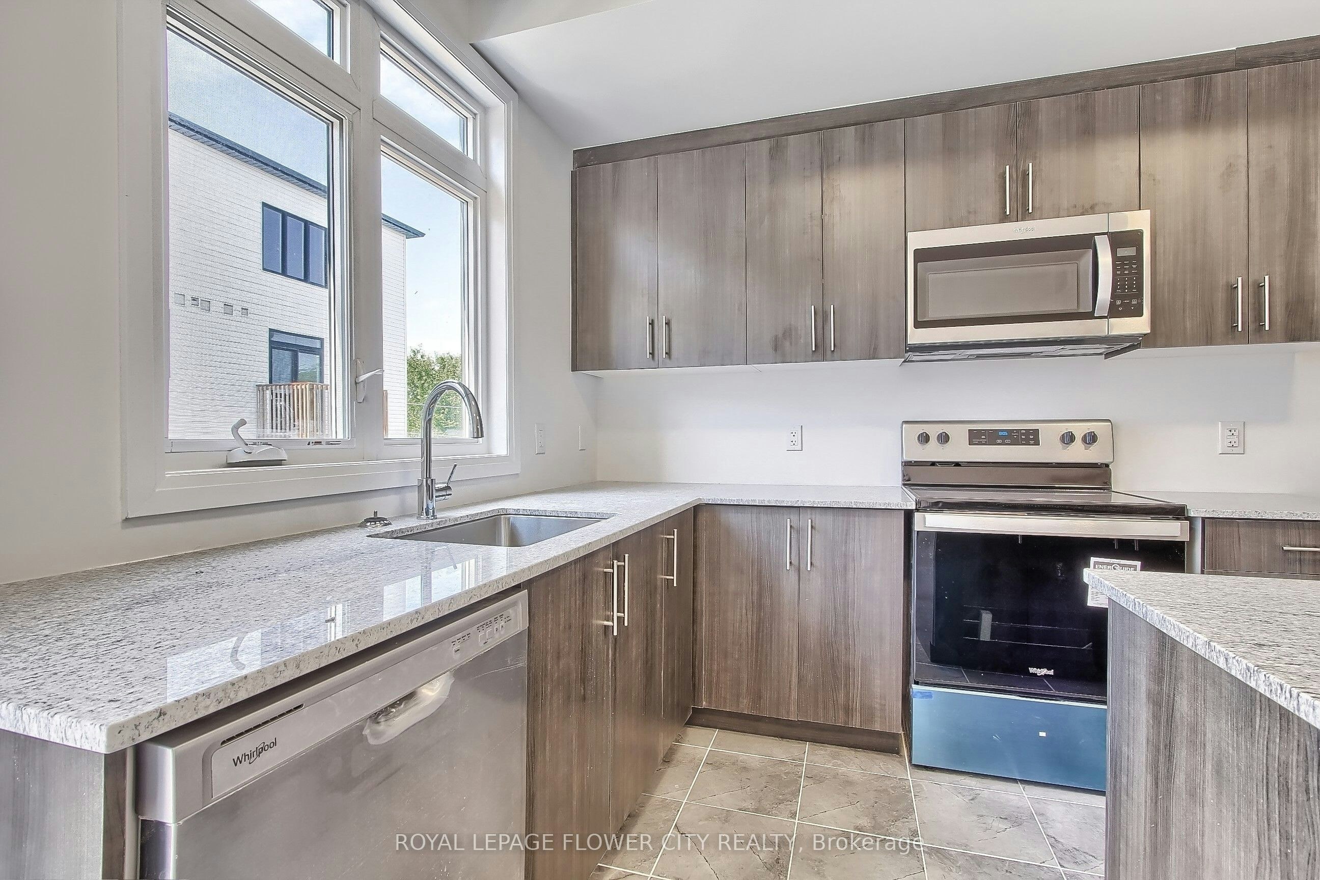 33 Sidney Rose Common N/A, St. Catharines, ON, L2T 0B3 - 13