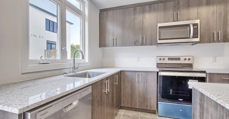 33 Sidney Rose Common N/A, St. Catharines, ON, L2T 0B3 - 13