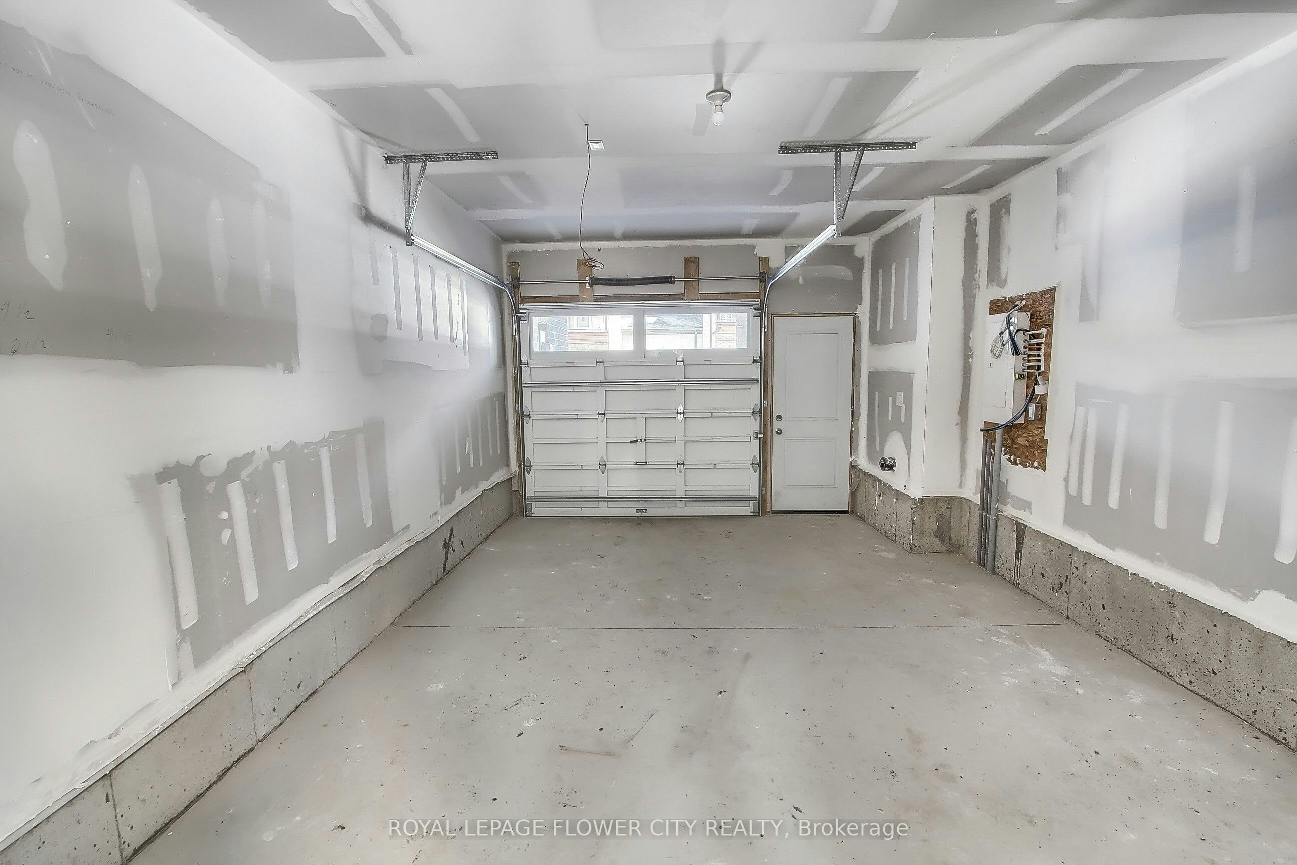 33 Sidney Rose Common N/A, St. Catharines, ON, L2T 0B3 - 40