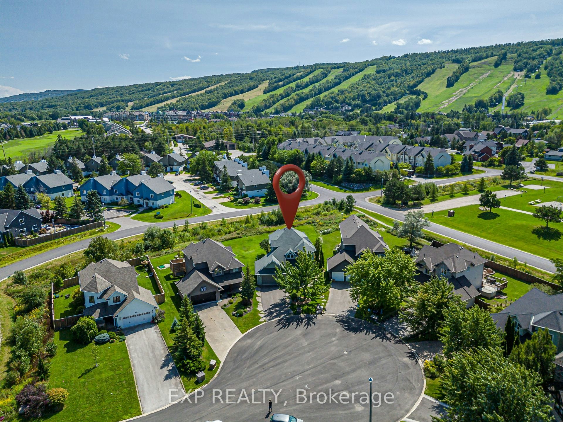 106 Crossan Court, Blue Mountains, ON, L9Y 0M3