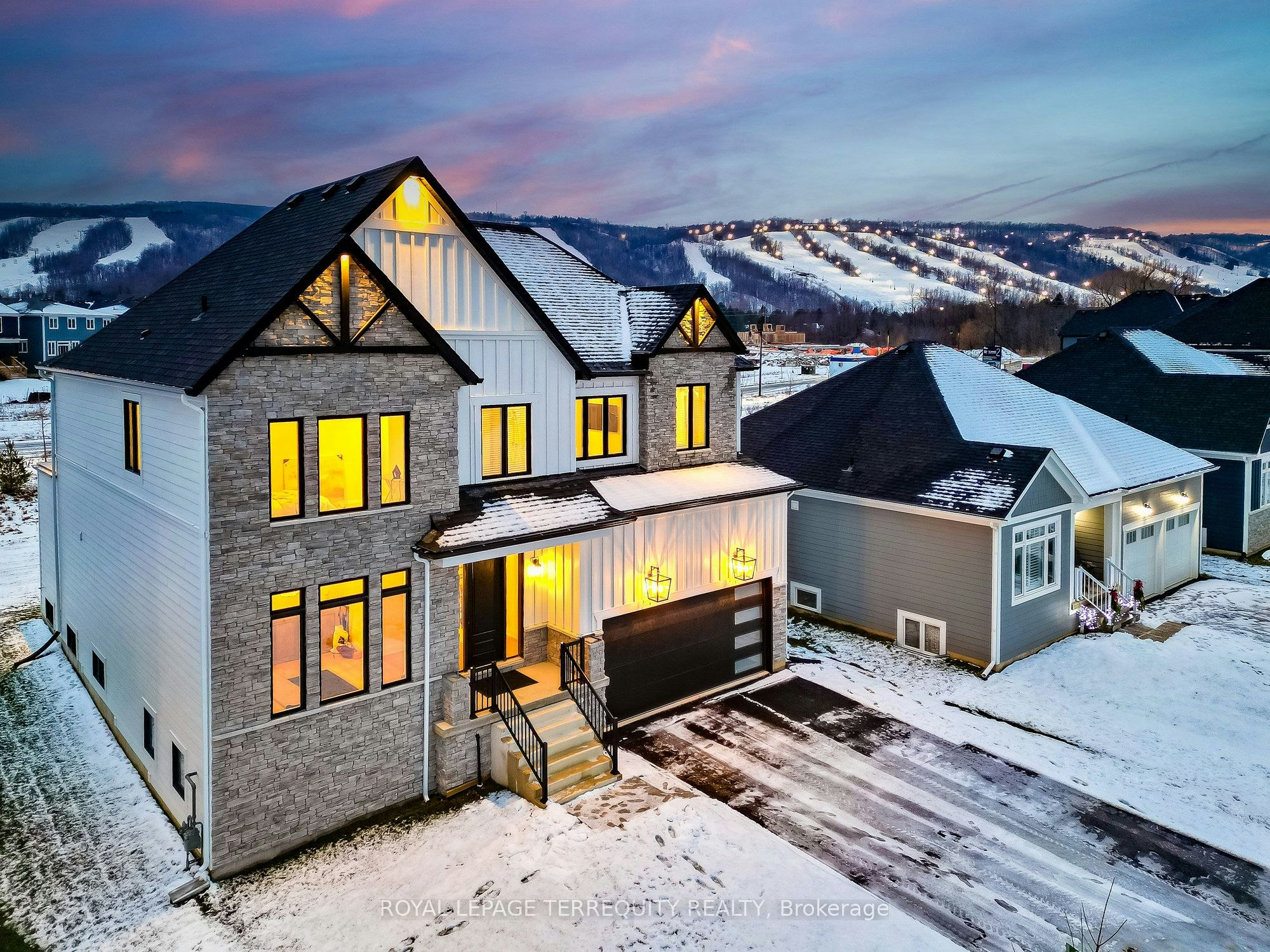 S/T-109 Stillwater Crescent, Blue Mountains, ON, L9Y 4P5
