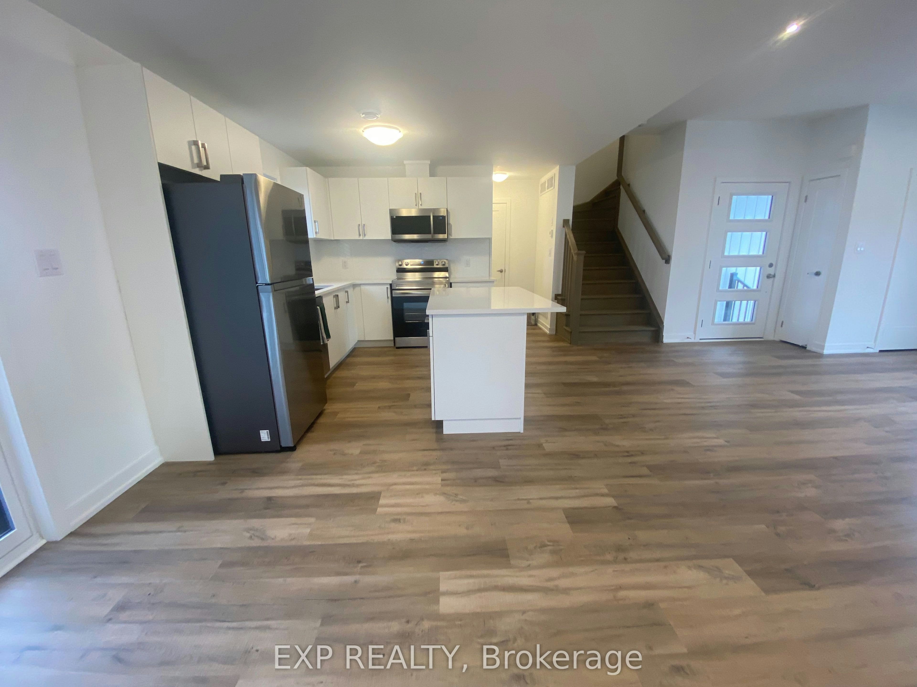 222-4263 Fourth Avenue, Niagara Falls, ON, L2E 0C2 - 3