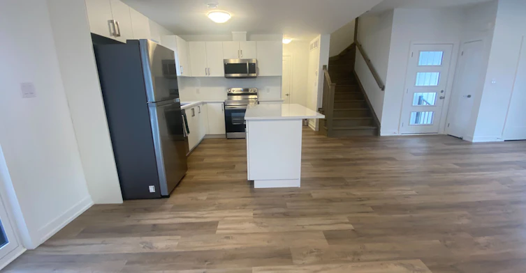 222-4263 Fourth Avenue, Niagara Falls, ON, L2E 0C2 - 3