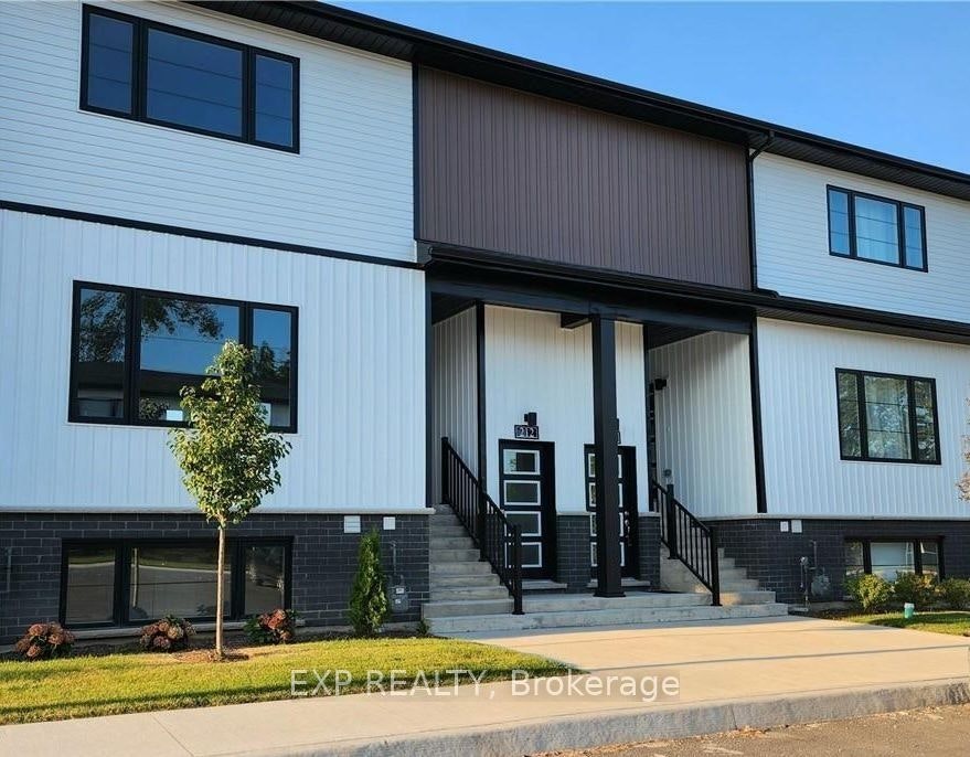 222-4263 Fourth Avenue, Niagara Falls, ON, L2E 0C2
