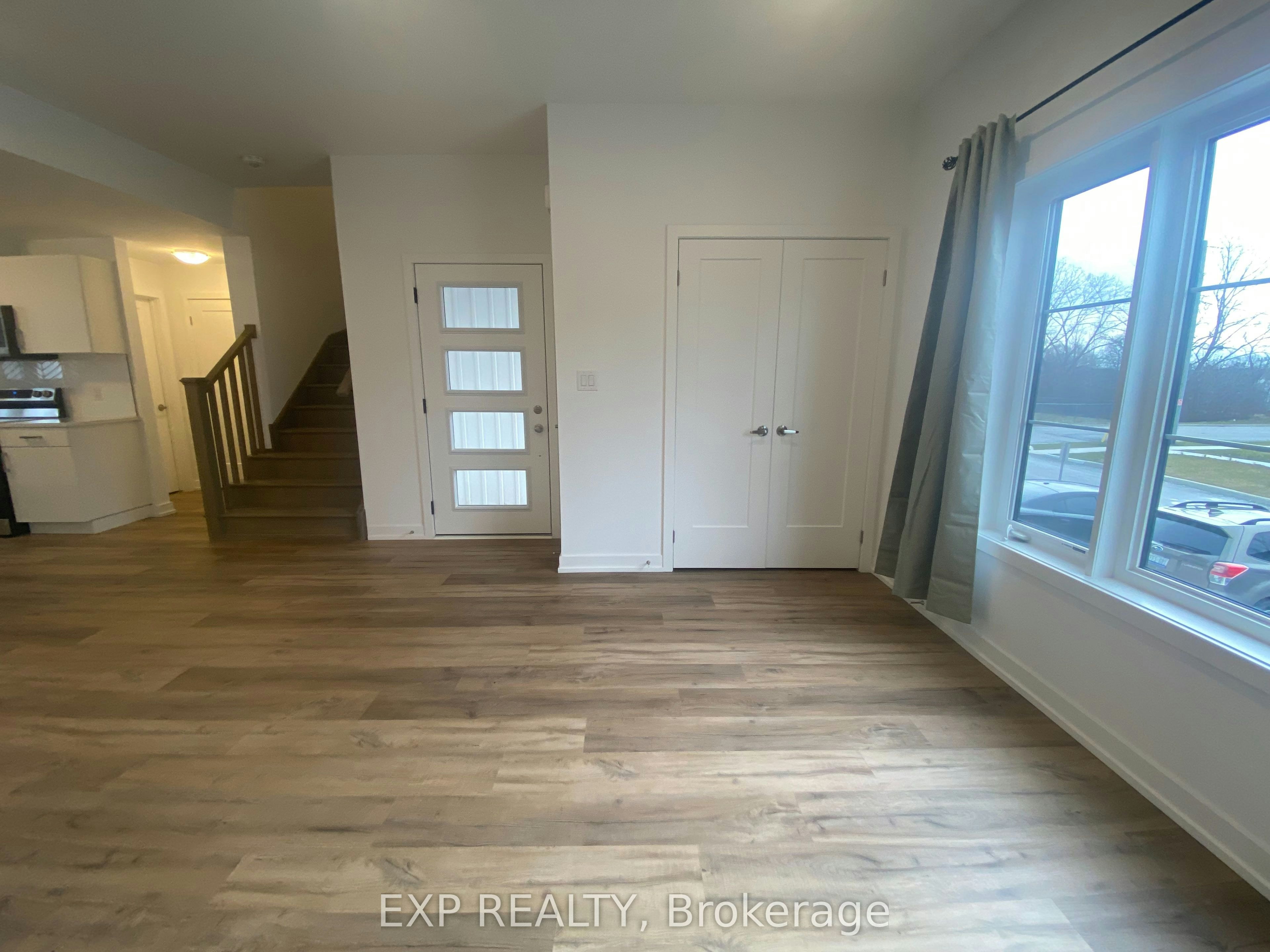 222-4263 Fourth Avenue, Niagara Falls, ON, L2E 0C2 - 2