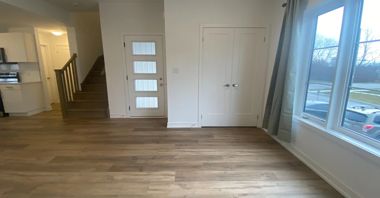 222-4263 Fourth Avenue, Niagara Falls, ON, L2E 0C2 - 2
