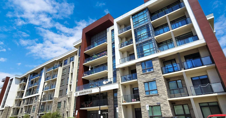 111-101 Shoreview Place E, Hamilton, ON, L8E 0K3 - 2