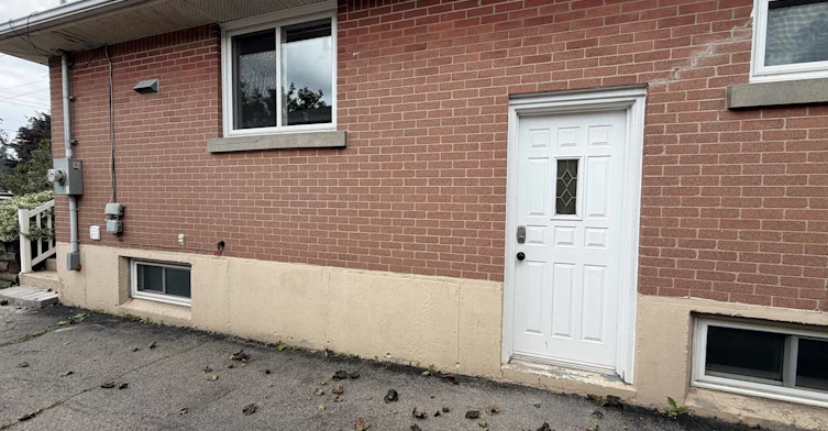 Lower-830 Brucedale Avenue E, Hamilton, ON, L8T 1L3 - 3