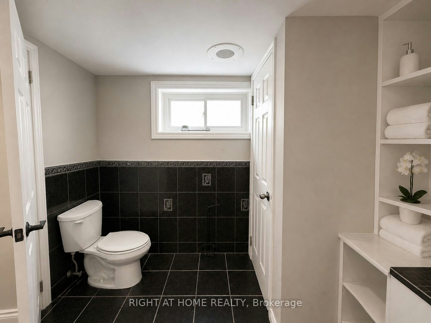 Lower-830 Brucedale Avenue E, Hamilton, ON, L8T 1L3 - 12