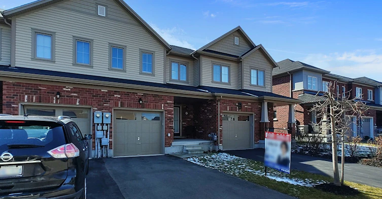 8472 Hickory Lane, Niagara Falls, ON, L2H 0L3 - 4