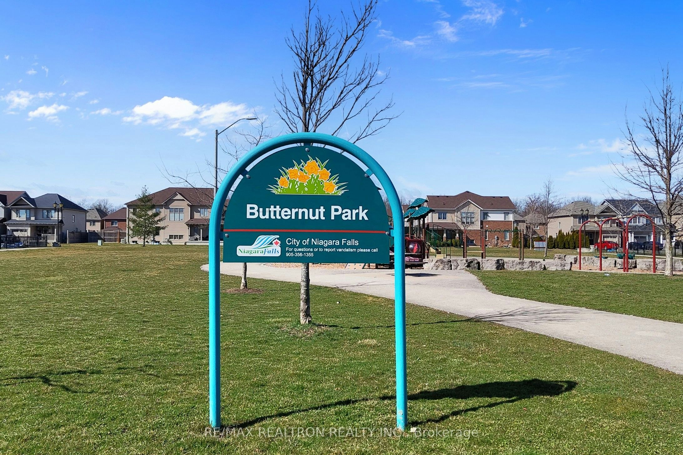8472 Hickory Lane, Niagara Falls, ON, L2H 0L3 - 38