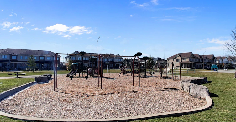 8472 Hickory Lane, Niagara Falls, ON, L2H 0L3 - 36