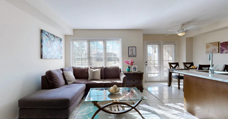 8472 Hickory Lane, Niagara Falls, ON, L2H 0L3 - 9