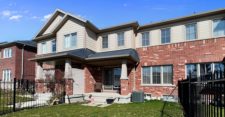 8472 Hickory Lane, Niagara Falls, ON, L2H 0L3