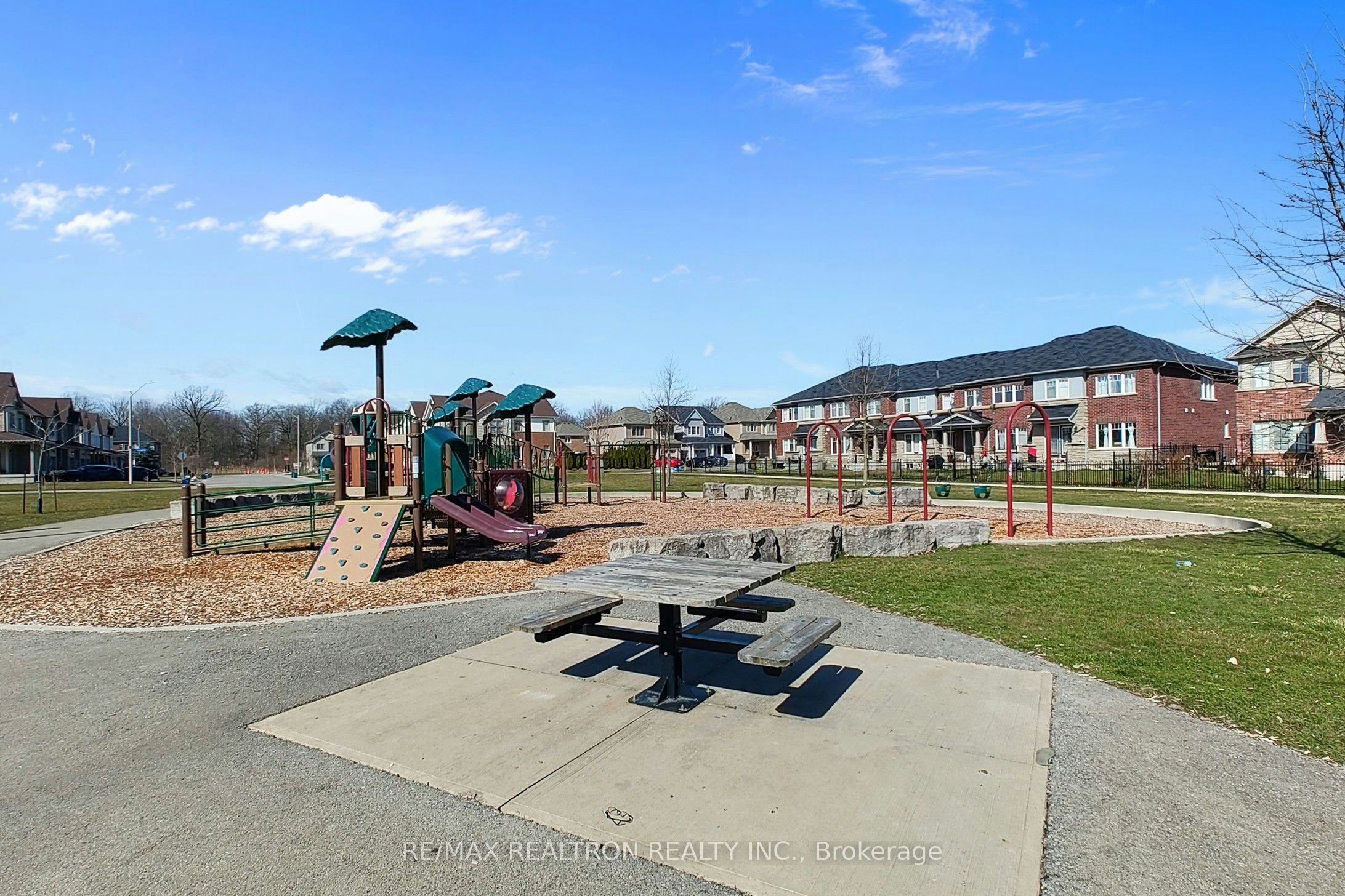8472 Hickory Lane, Niagara Falls, ON, L2H 0L3 - 37