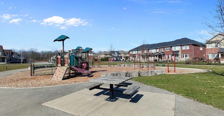 8472 Hickory Lane, Niagara Falls, ON, L2H 0L3 - 37