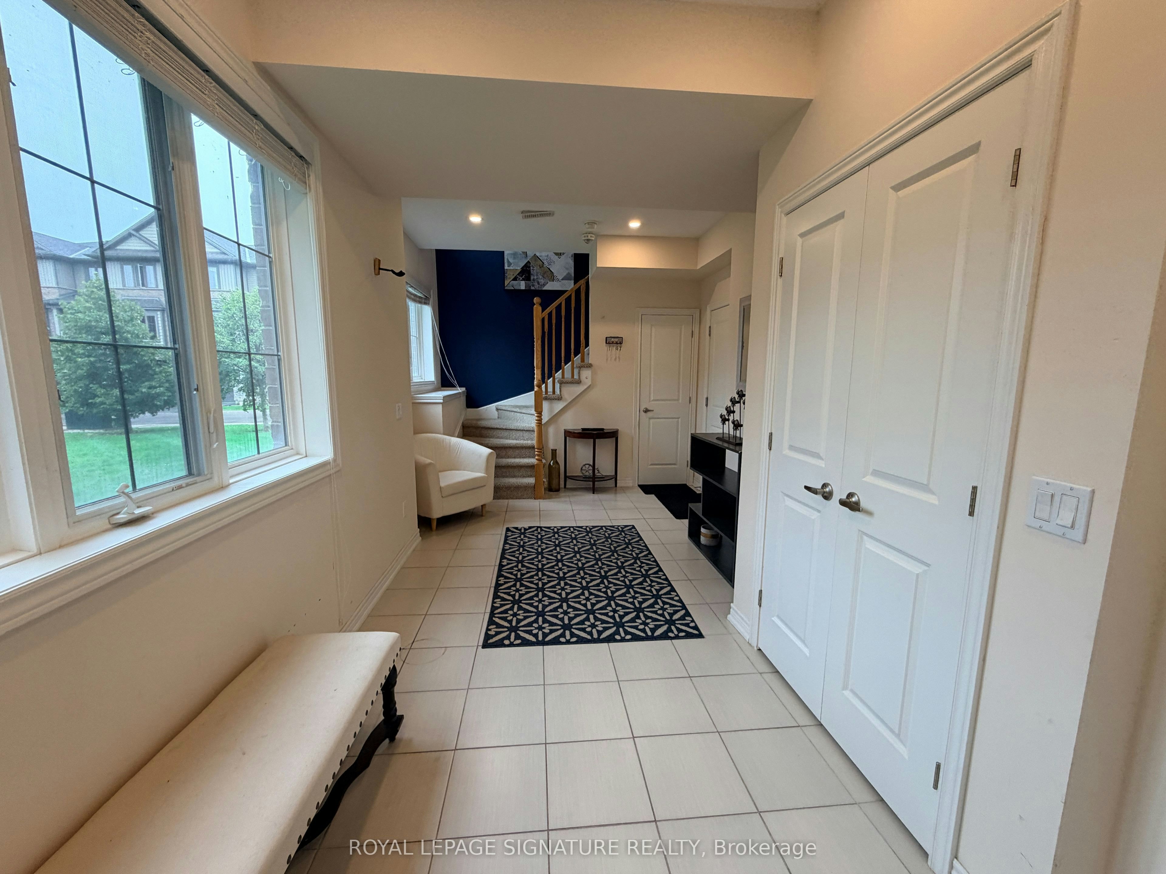44 Southshore Crescent, Hamilton, ON, L8E 0J3 - 2