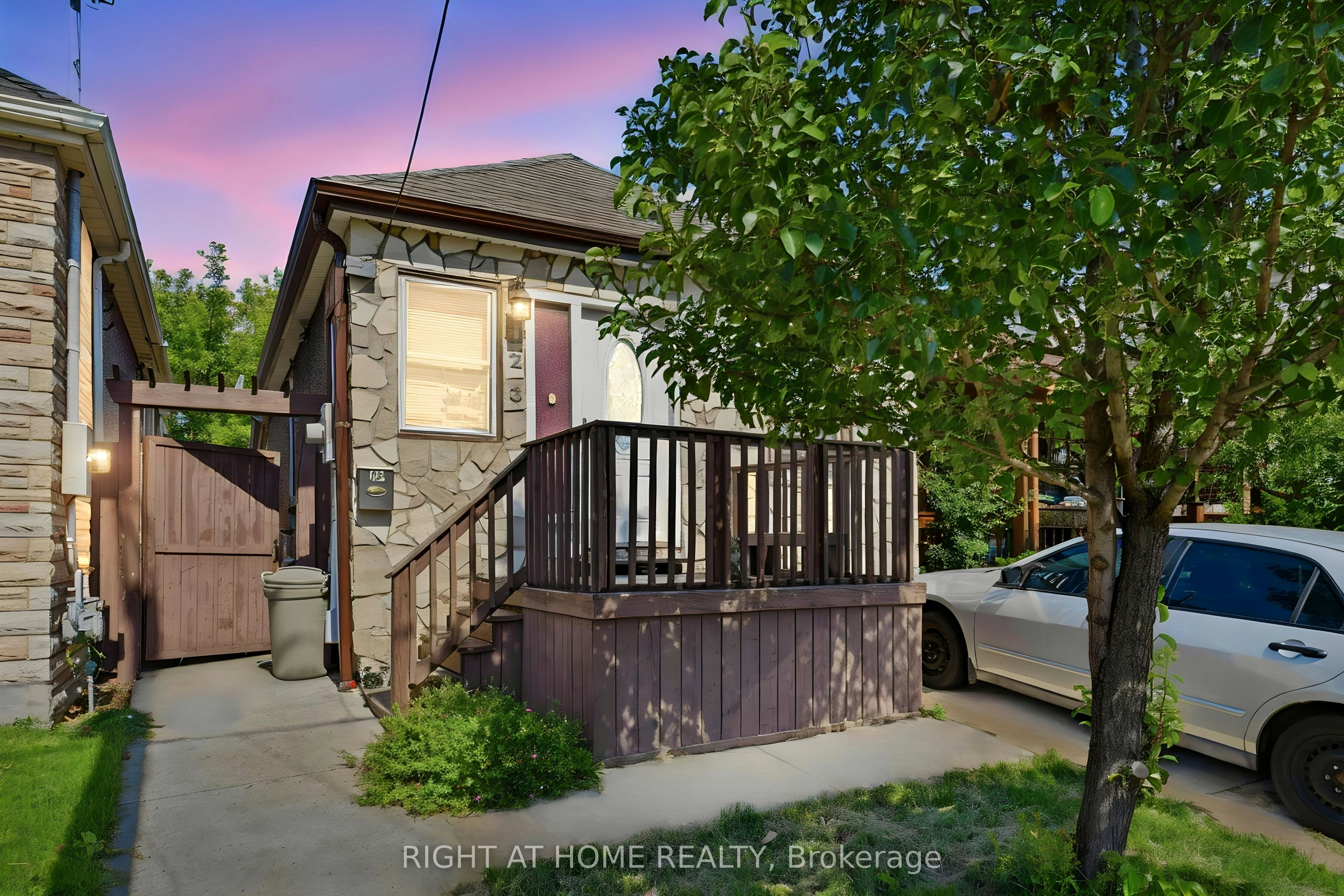 123 Crosthwaite Avenue N, Hamilton, ON, L8H 4V4
