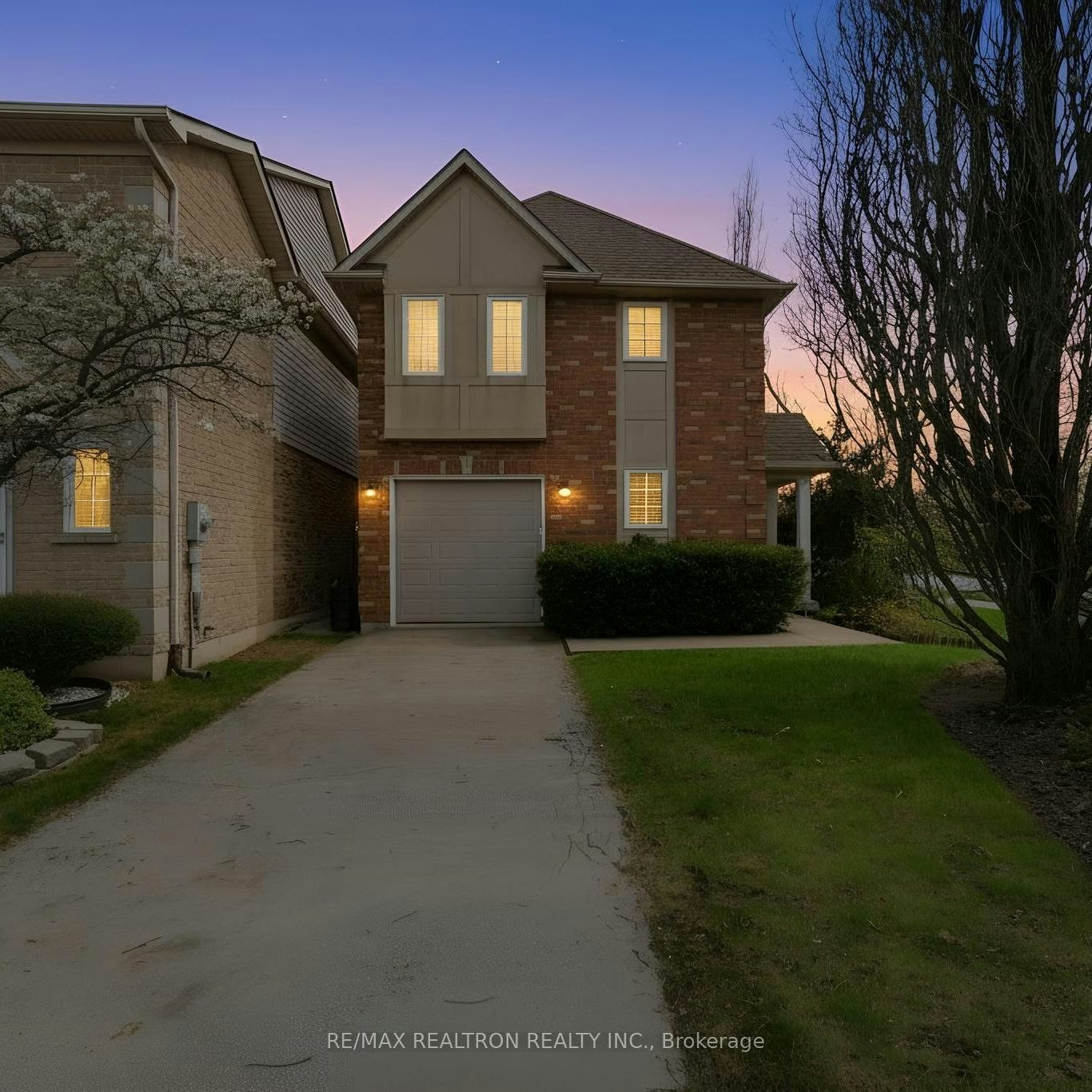 1-876 Golf Links Road, Hamilton, ON, L9K 1M7