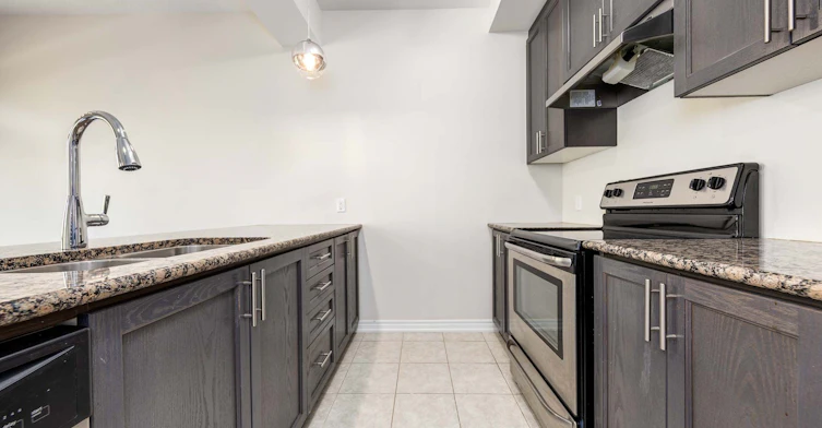 71 Southshore Crescent, Hamilton, ON, L8E 0J3 - 10