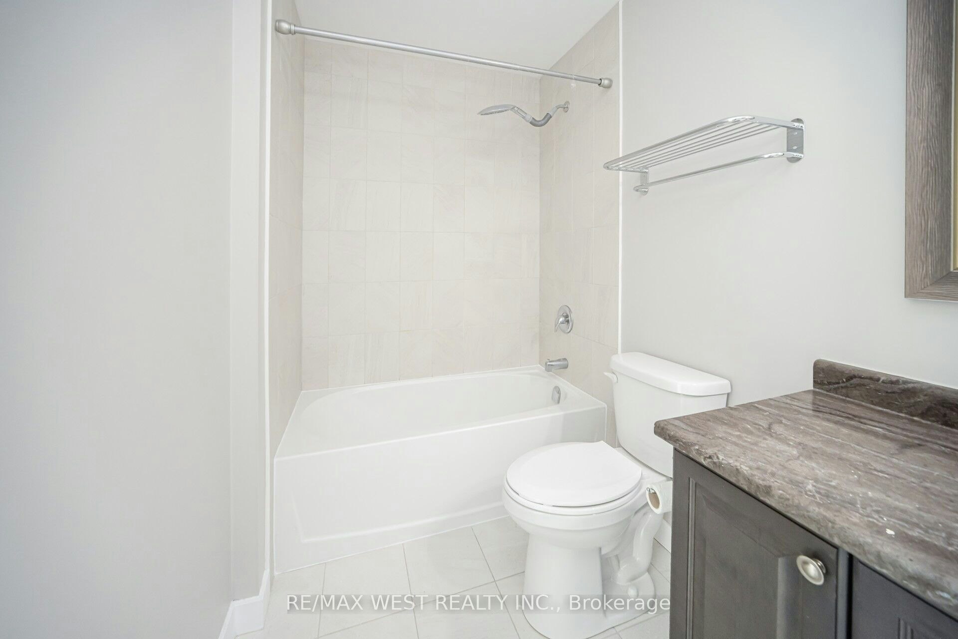 131-101 Shoreview Place, Hamilton, ON, L8E 0K2 - 43
