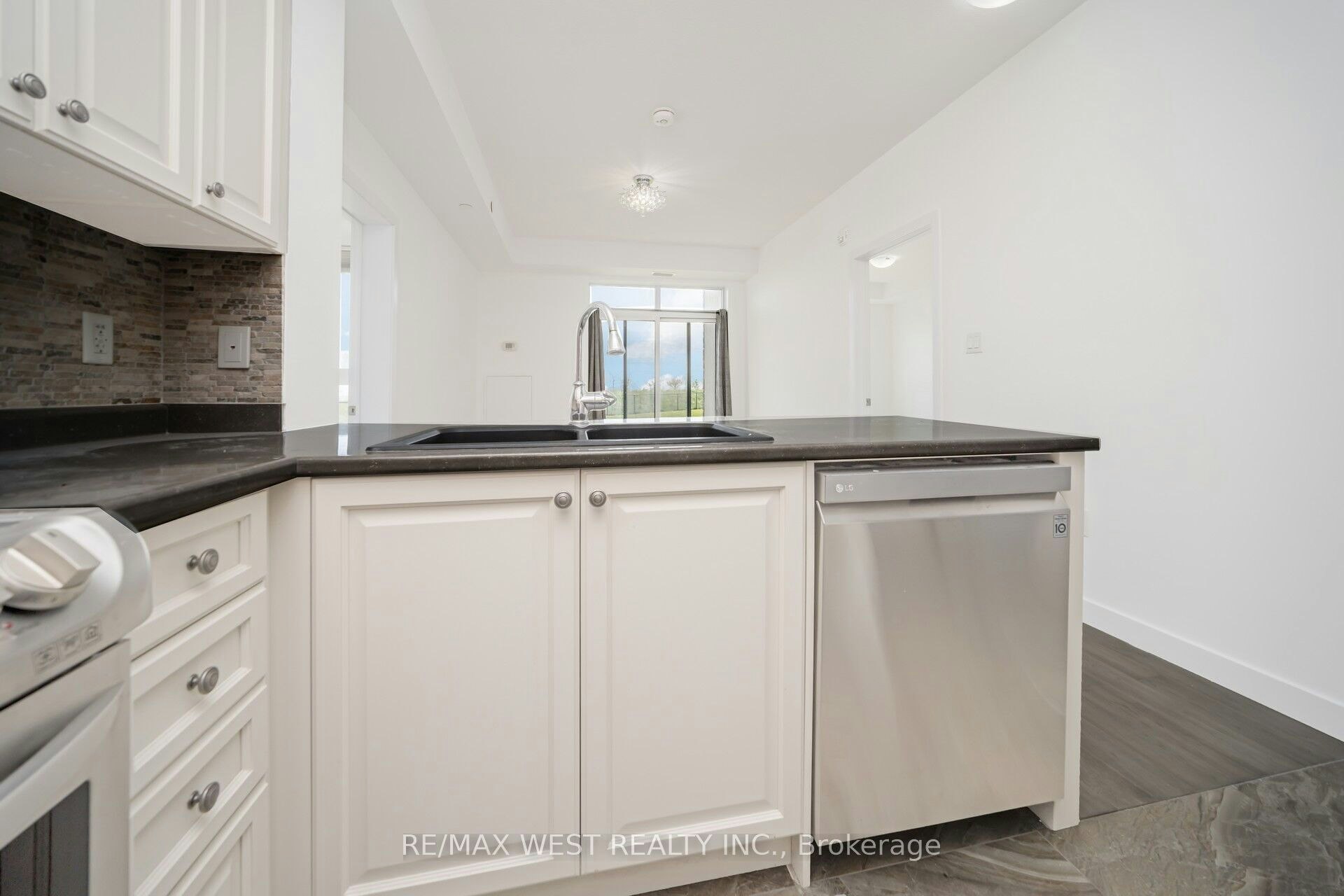 131-101 Shoreview Place, Hamilton, ON, L8E 0K2 - 25