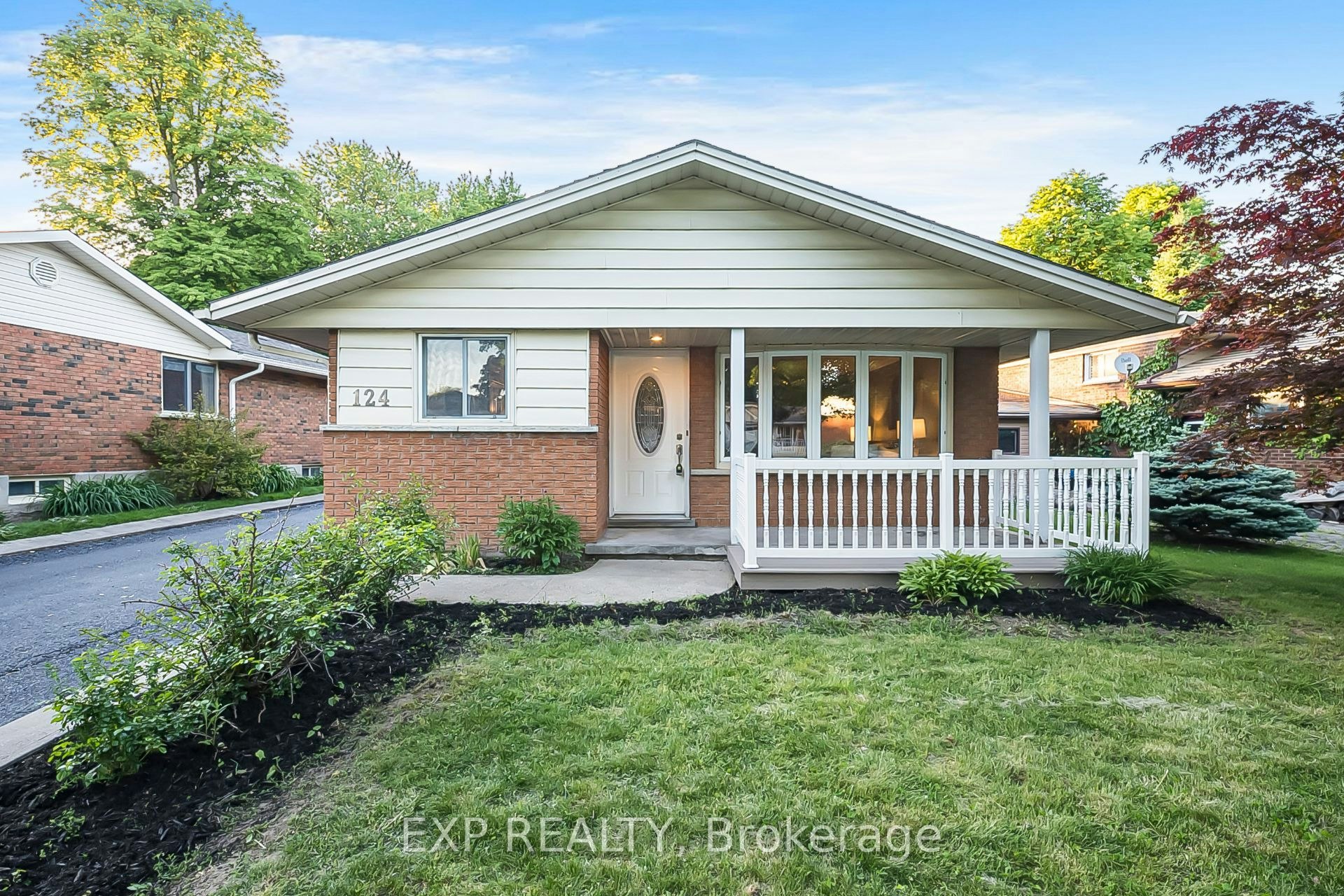 124 Dunsmere Drive, Kitchener, ON, N2E 1V7
