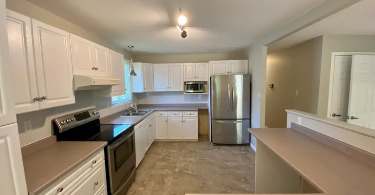 Upper-92 Leaside Drive, Welland, ON, L3C 6B2 - 5