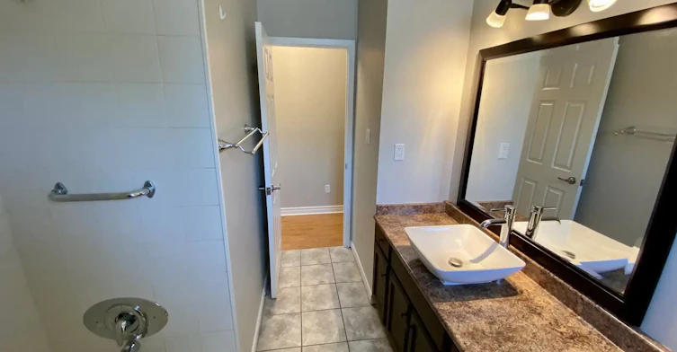 Upper-92 Leaside Drive, Welland, ON, L3C 6B2 - 10