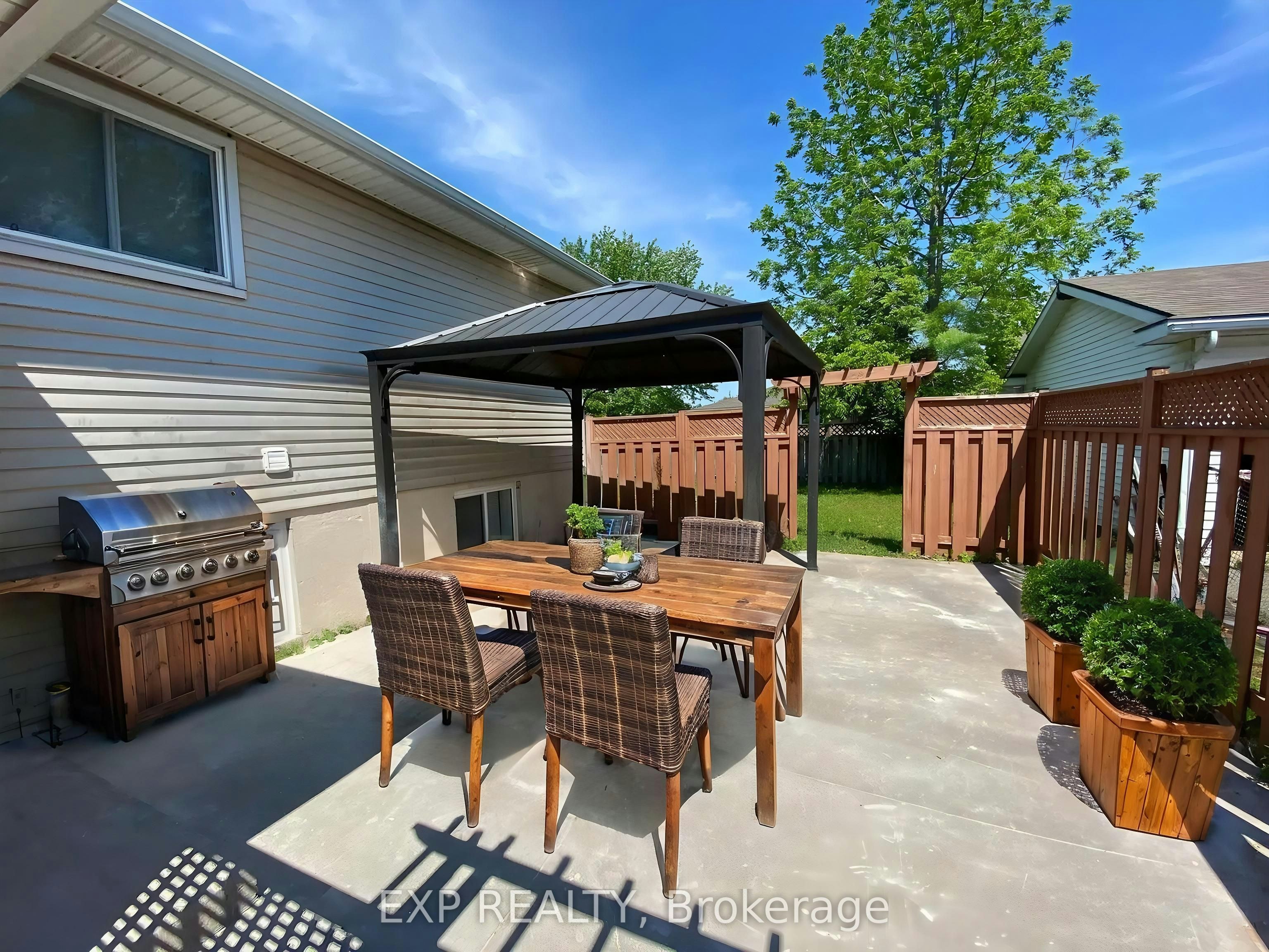 Upper-92 Leaside Drive, Welland, ON, L3C 6B2 - 12