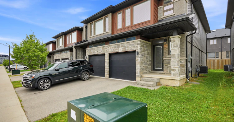 37-30 Times Square Boulevard, Hamilton, ON, L8J 0M1 - 3