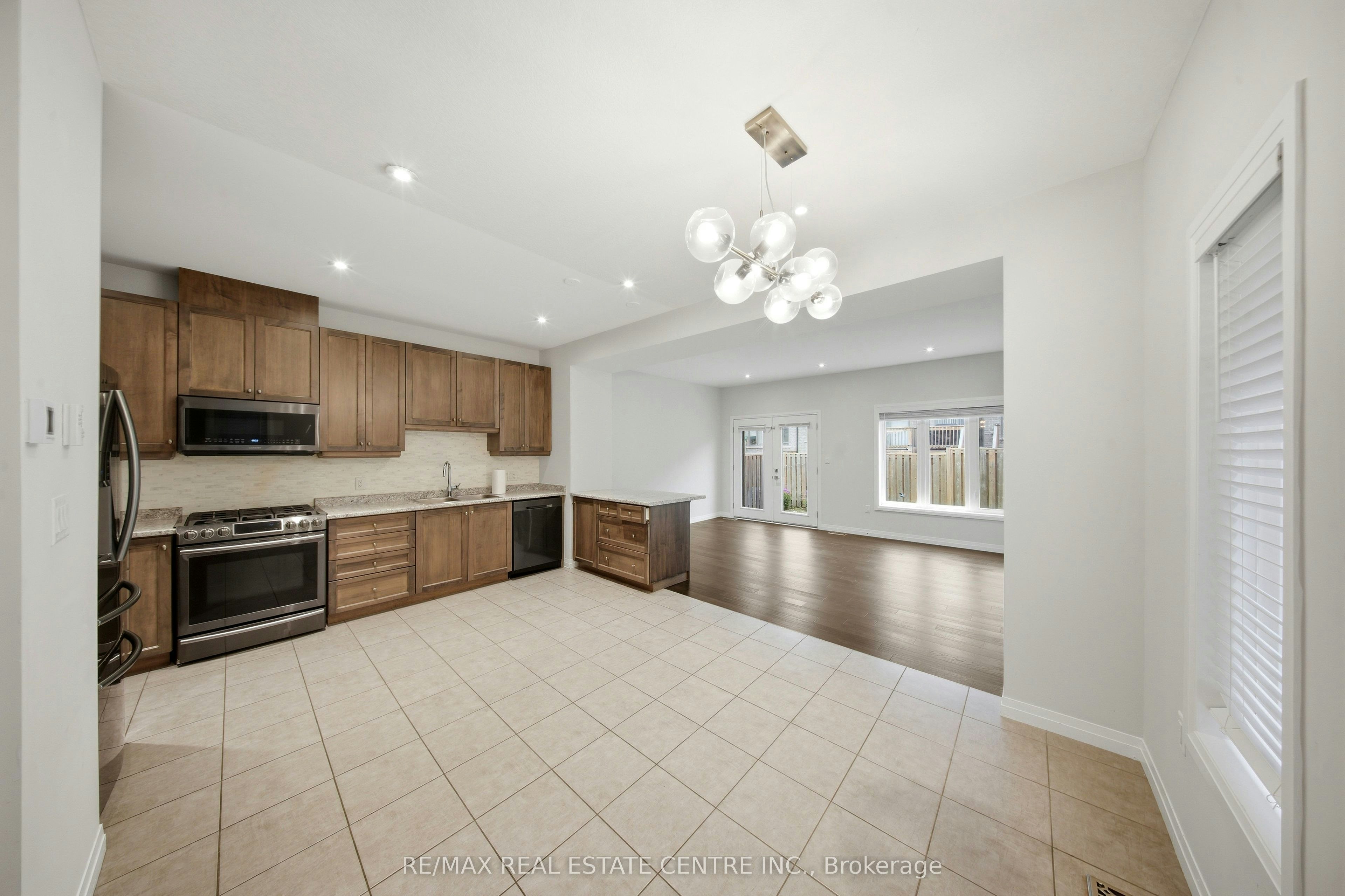 37-30 Times Square Boulevard, Hamilton, ON, L8J 0M1 - 8