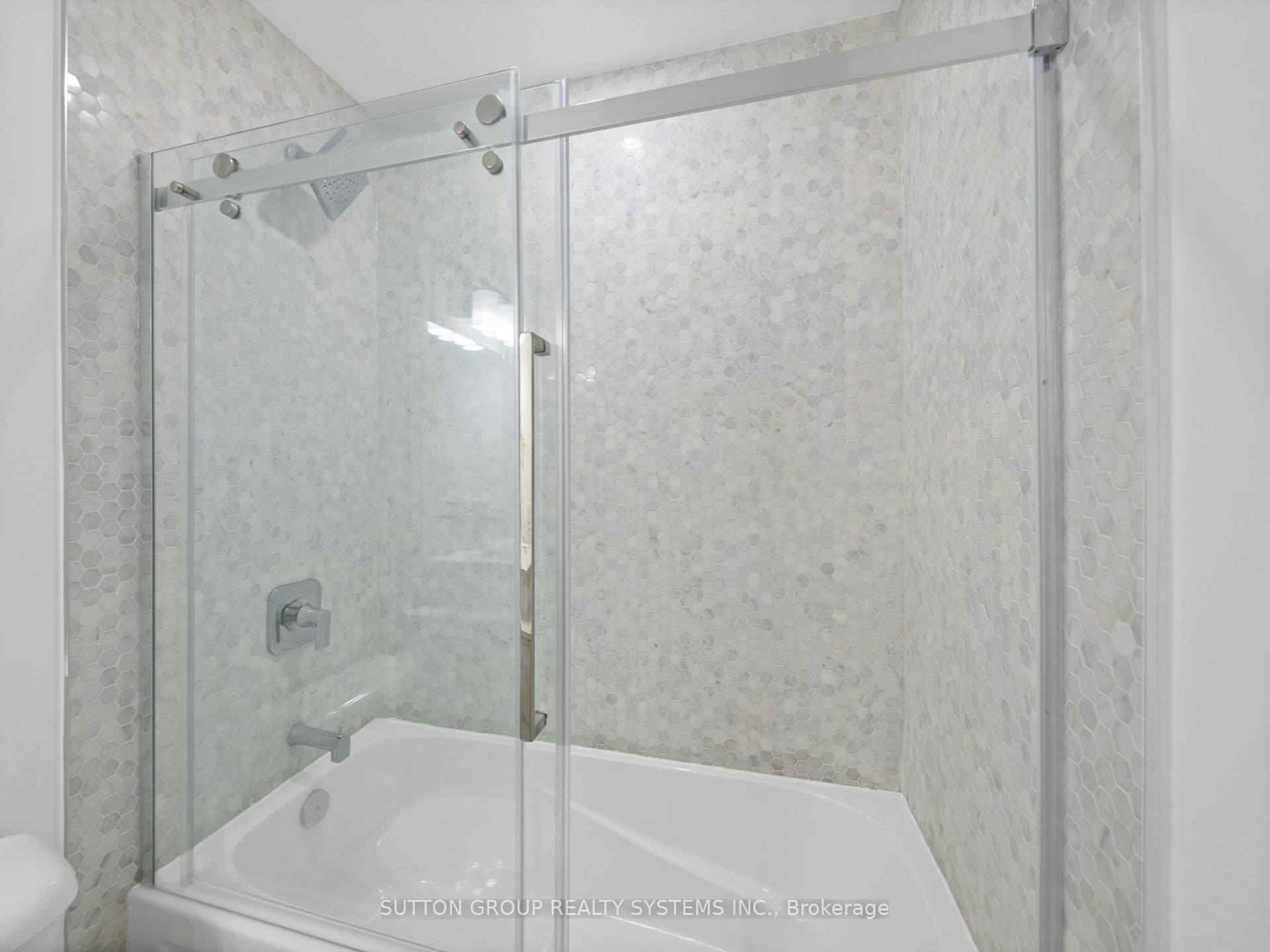 404-108 Garment Street, Kitchener, ON, N2G 0E2 - 25