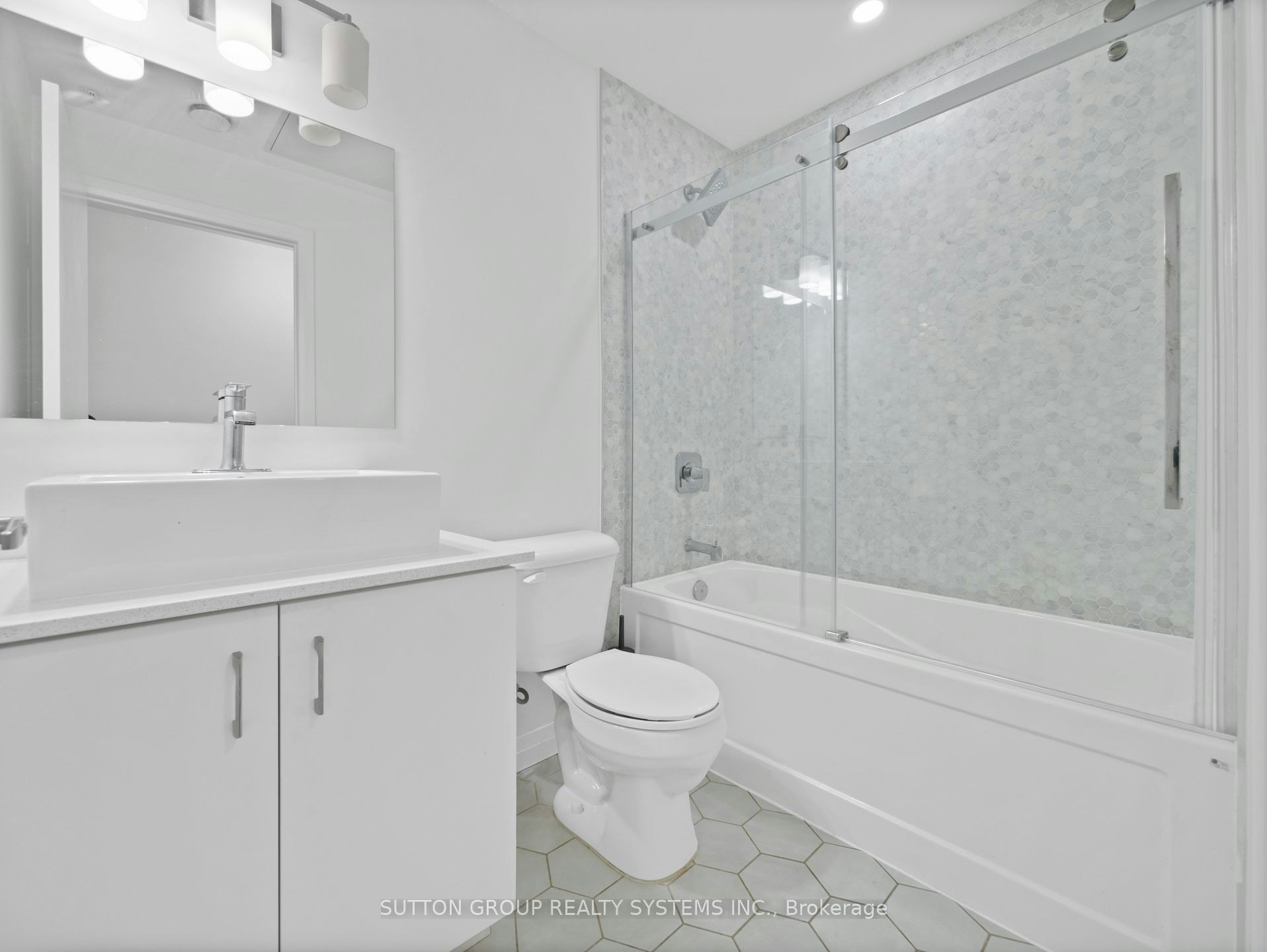 404-108 Garment Street, Kitchener, ON, N2G 0E2 - 24