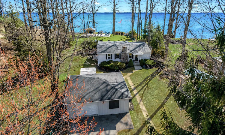 113 Victoria Beach Road