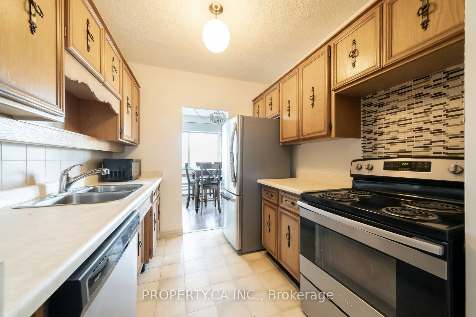 404-45 Westmount Road N, Waterloo, ON, N2L 2R3 - 9