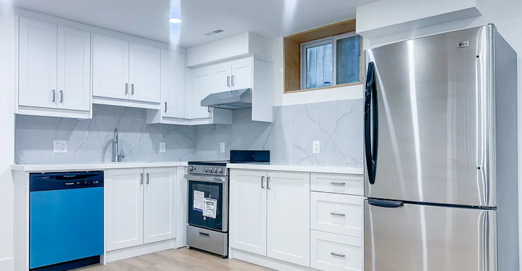 A102-27 Millen Avenue, Hamilton, ON, L9A 2T5