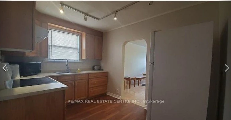 Main-5759 Emery Street, Niagara Falls, ON, L2G 1L8 - 5