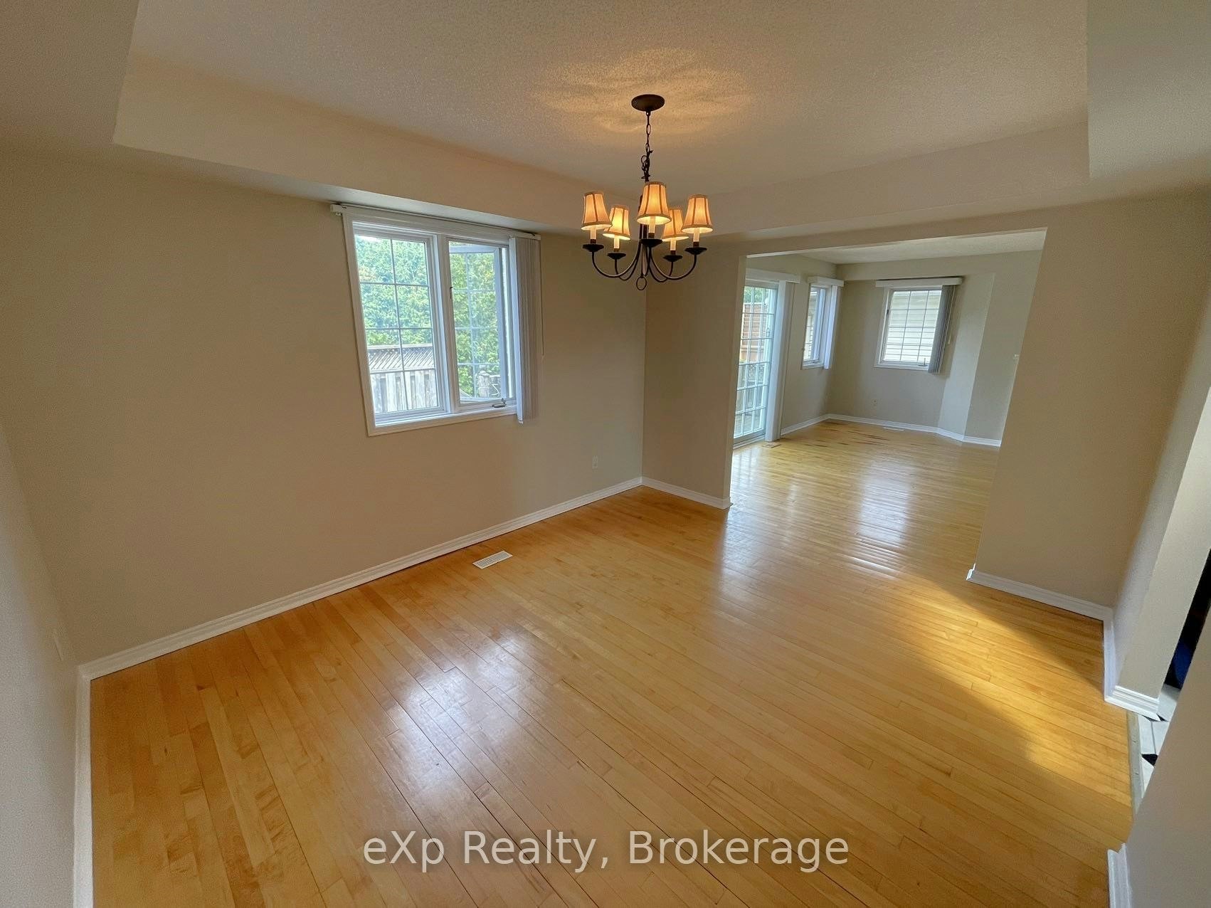 12 Sherwood Crescent, Belleville, ON, K8P 5G1 - 7