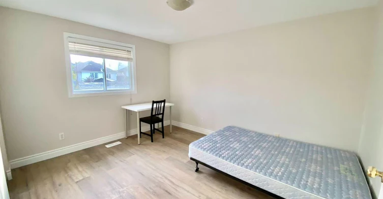 688 Karlsfeld Road, Waterloo, ON, N2T 2V3 - 8