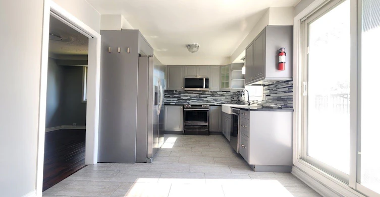 64 Adel Drive, St. Catharines, ON, L2M 7E6 - 11