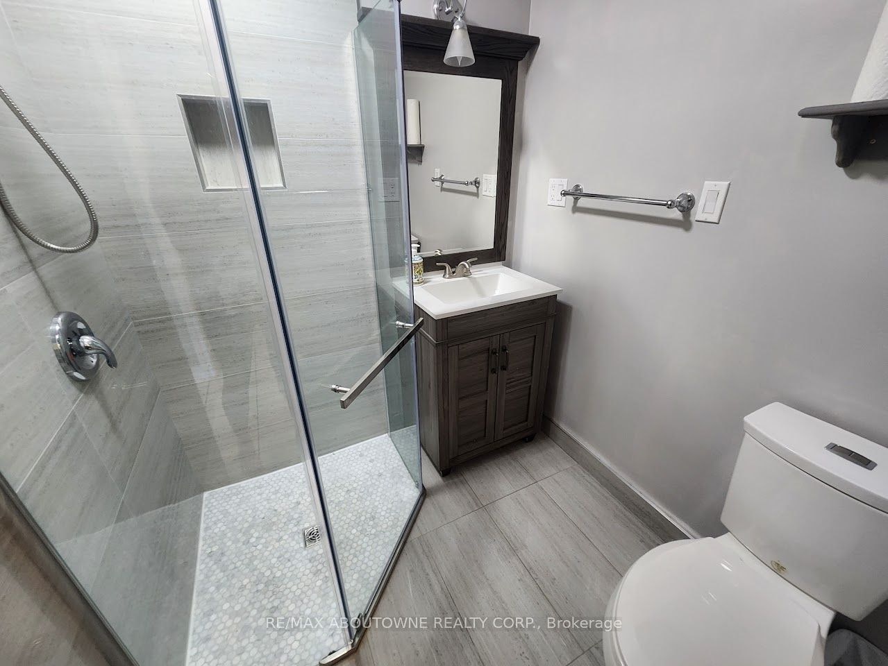 64 Adel Drive, St. Catharines, ON, L2M 7E6 - 16