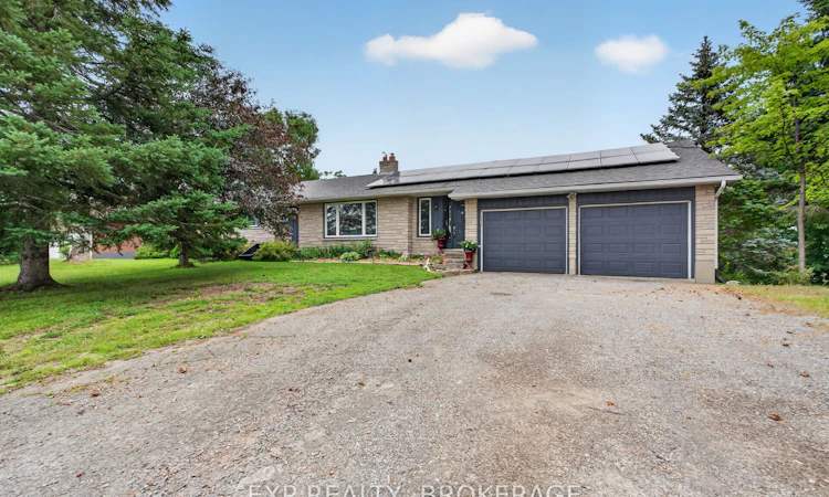1664 Wallbridge Loyalist Road