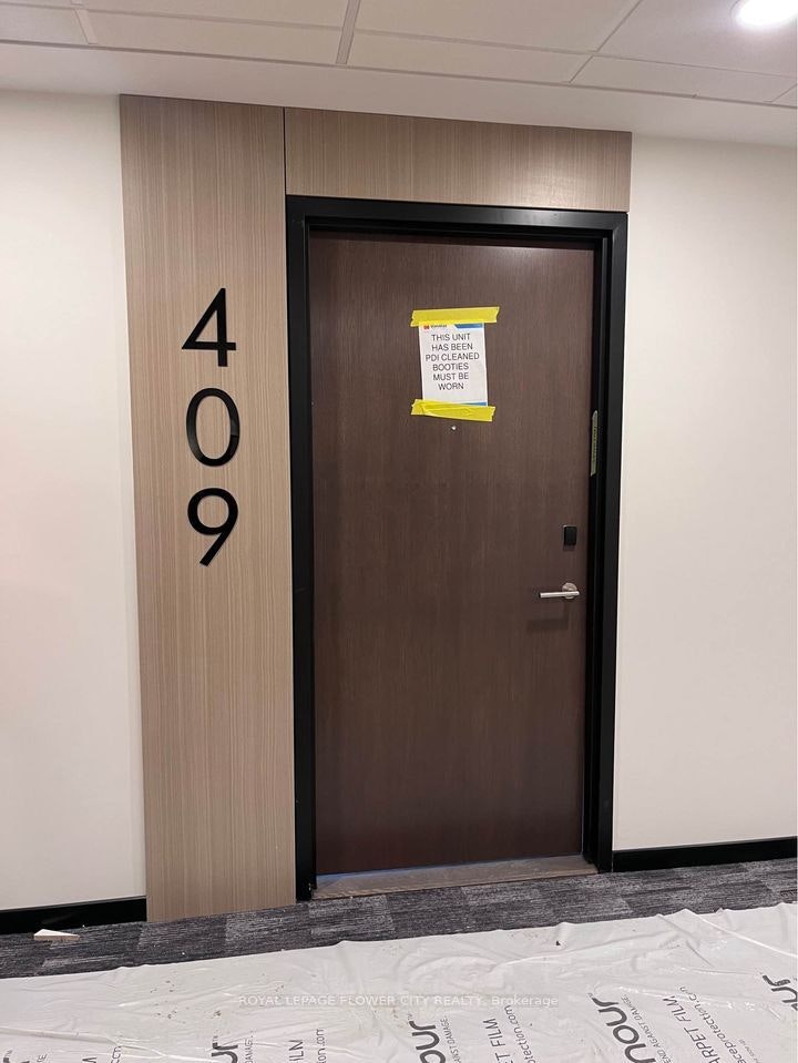 409-101 Golden Eagle Road N, Waterloo, ON, N2V 1C3 - 2