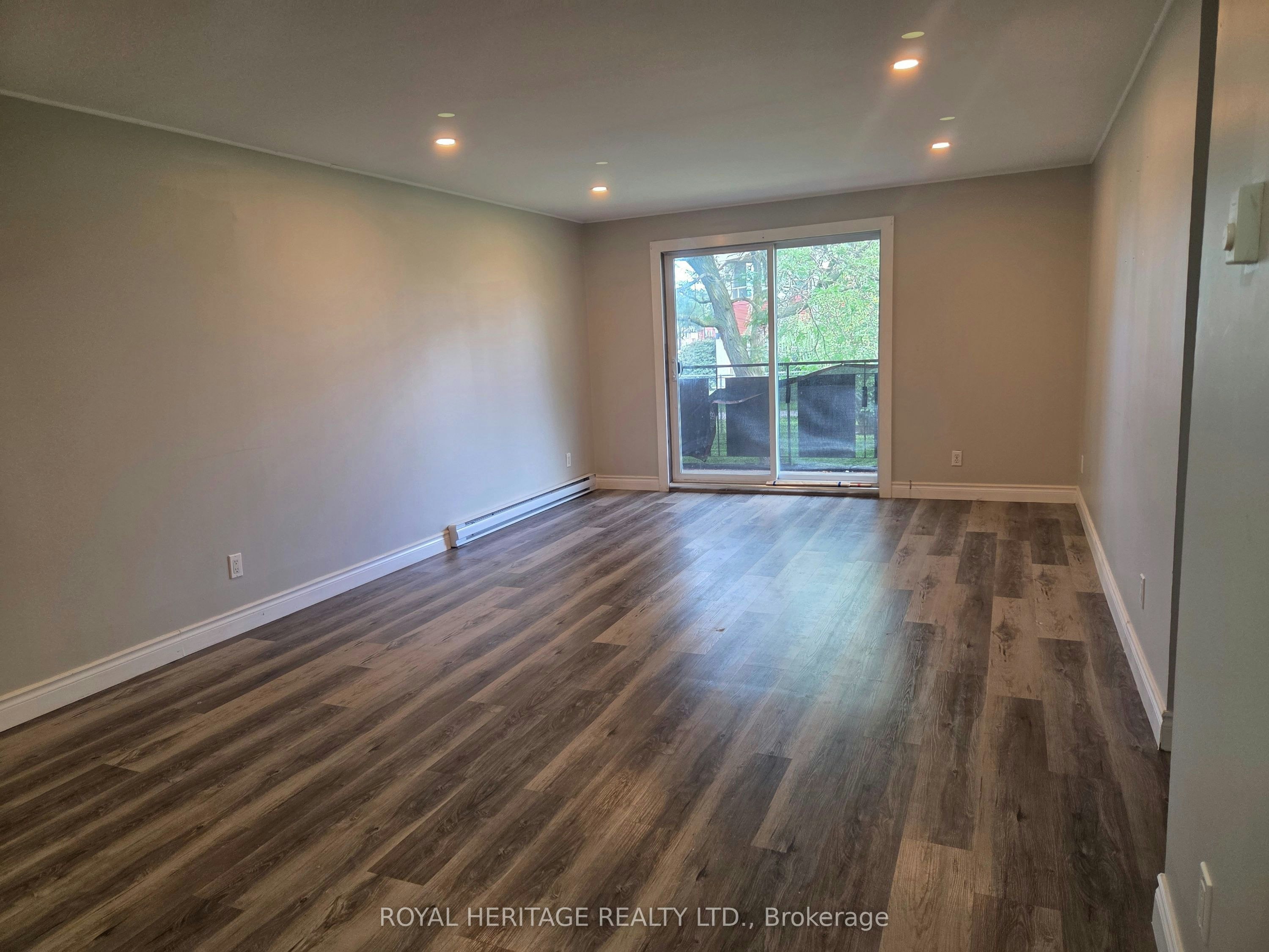 208-8800 Willoughby Drive, Niagara Falls, ON, L2G 6X8 - 2