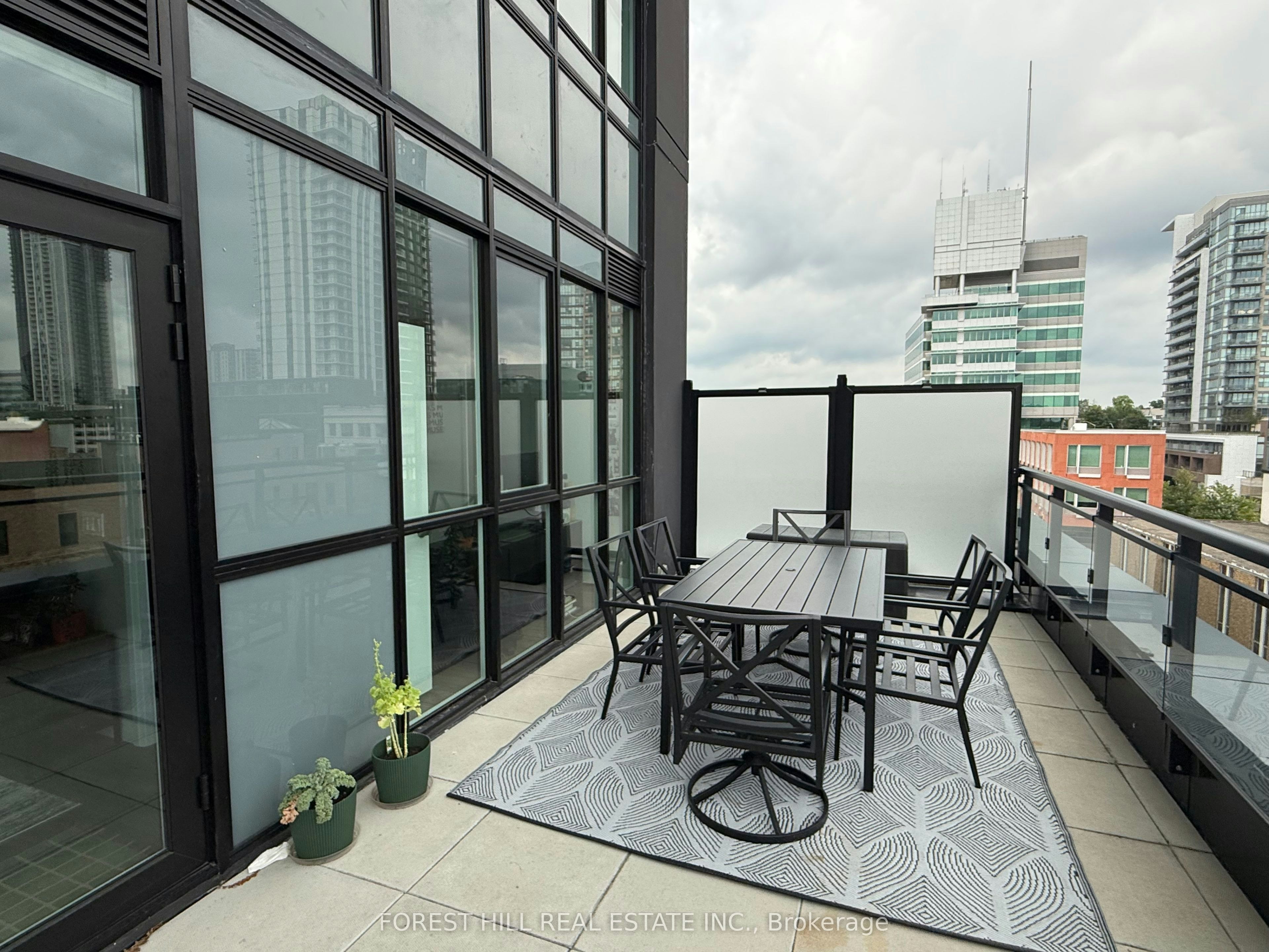 602-60 Charles Street W, Kitchener, ON, N2G 0C9 - 7